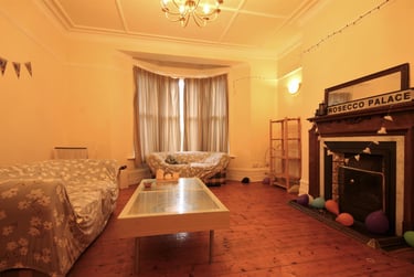 2 bed flat, Fern Avenue Lower, Jesmond, Newcastle, NE22QU - Image 2